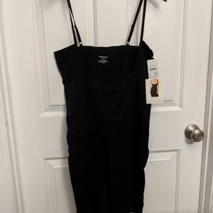 Black shape wear slip